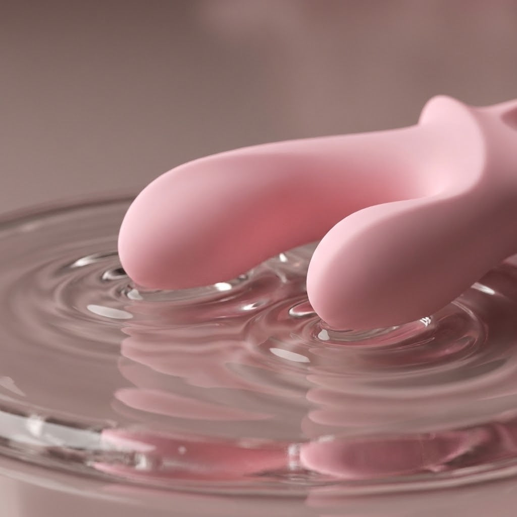 Dora — Ergonomic Dual-Stimulation Rabbit Vibrator